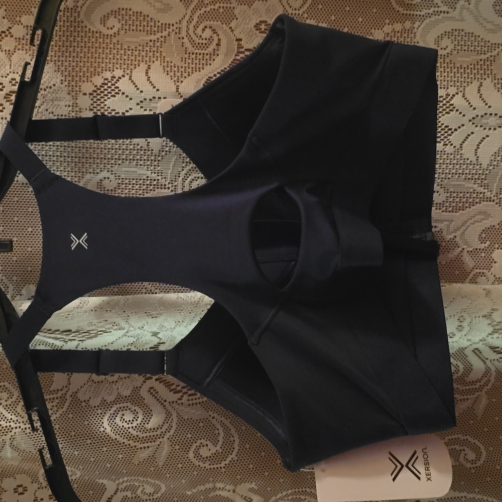 New Xersion Women's Size M Black Sports Bra T-back‎ High Support Zip Front - Picture 5 of 6
